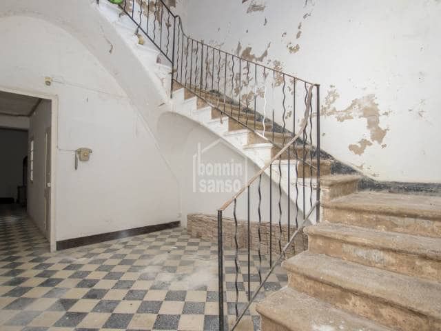12 Zimmer Wohnung zu verkaufen in Mahón / Maó mit Garage - 2.940.000 € (Ref: 5193144)