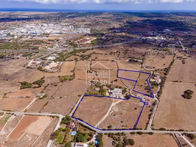 Penthouse para venda em Ciutadella de Menorca - 300 000 € (Ref: 5946210)