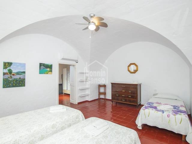 5 bedroom Finca/Country House for sale in Es Castell with pool - € 995,000 (Ref: 6415267)