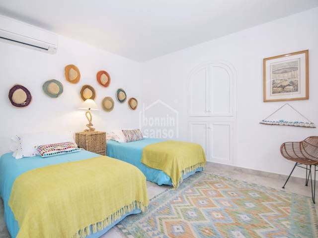 Chalet de 7 habitaciones en Es Castell en venta con piscina garaje - 1.985.000 € (Ref: 6943920)