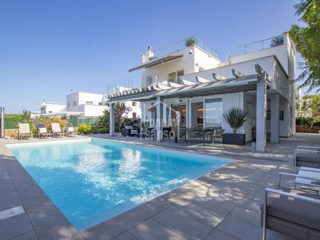 4 soveværelse Villa til salg i Alayor / Alaior med swimmingpool garage - € 1.370.000 (Ref: 7099154)