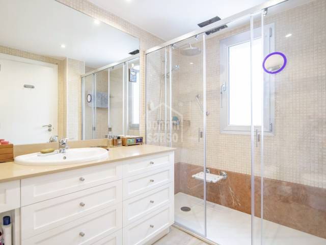 4 Zimmer Strandapartment zu verkaufen in Mahon / Mao mit Pool - 890.000 € (Ref: 7122555)