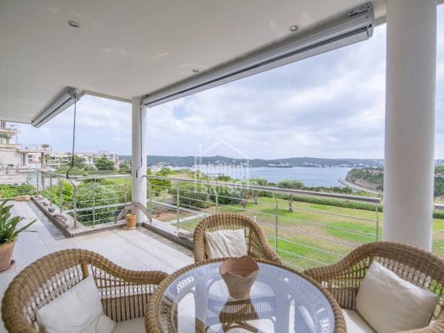 4 Zimmer Strandapartment zu verkaufen in Mahon / Mao mit Pool - 890.000 € (Ref: 7122555)