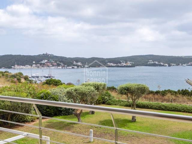 4 Zimmer Strandapartment zu verkaufen in Mahón / Maó mit Pool - 890.000 € (Ref: 7122555)