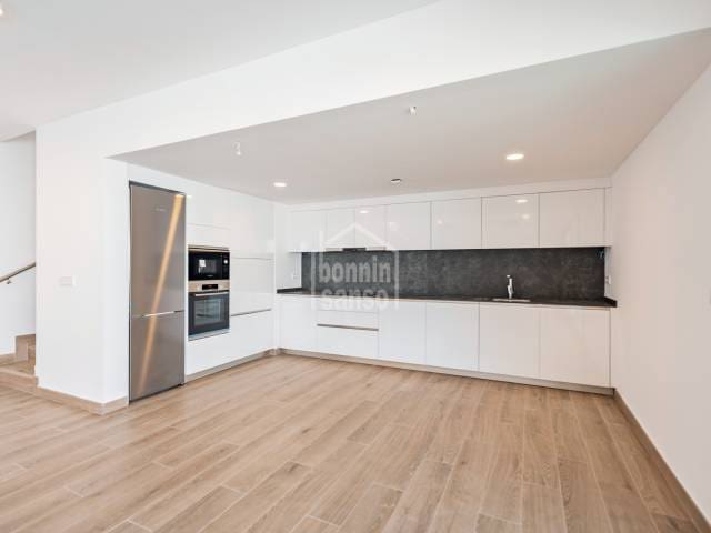 4 Zimmer Villa zu verkaufen in Es Mercadal mit Pool - 737.500 € (Ref: 7177539)