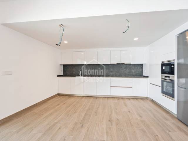 4 slaapkamer Villa te koop in Es Mercadal met zwembad - € 697.500 (Ref: 7177549)