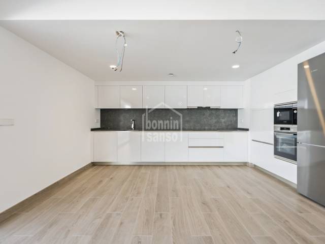 Chalet de 4 habitaciones en Es Mercadal en venta con piscina garaje - 697.500 € (Ref: 7177549)