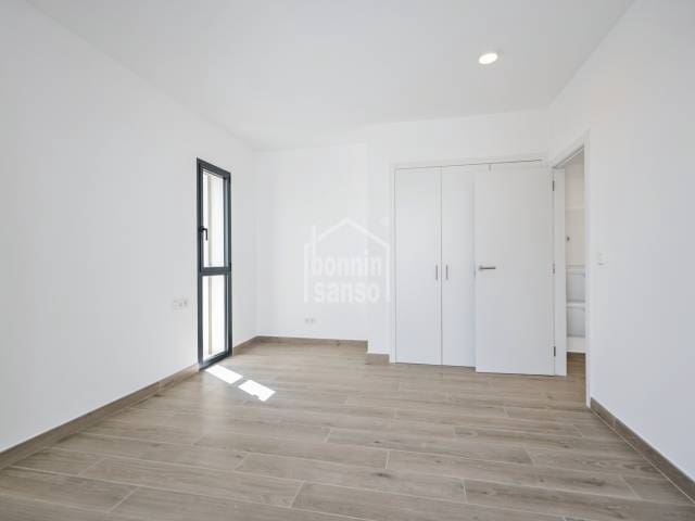 4 quarto Moradia para venda em Es Mercadal com piscina garagem - 707 500 € (Ref: 7177559)