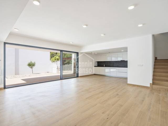 4 bedroom Villa for sale in Es Mercadal with pool garage - € 717,500 (Ref: 7177565)