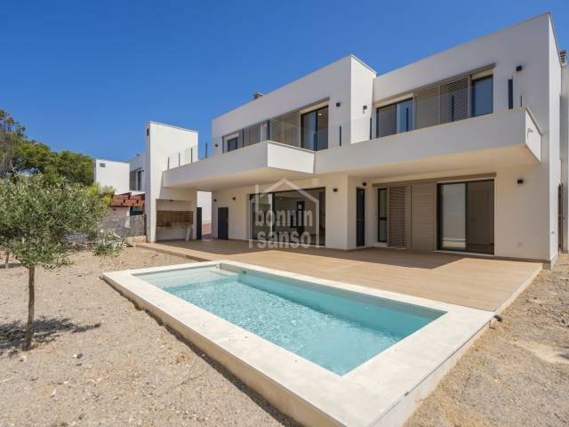 4 bedroom Villa for sale in Es Mercadal with pool garage - € 717,500 (Ref: 7177565)