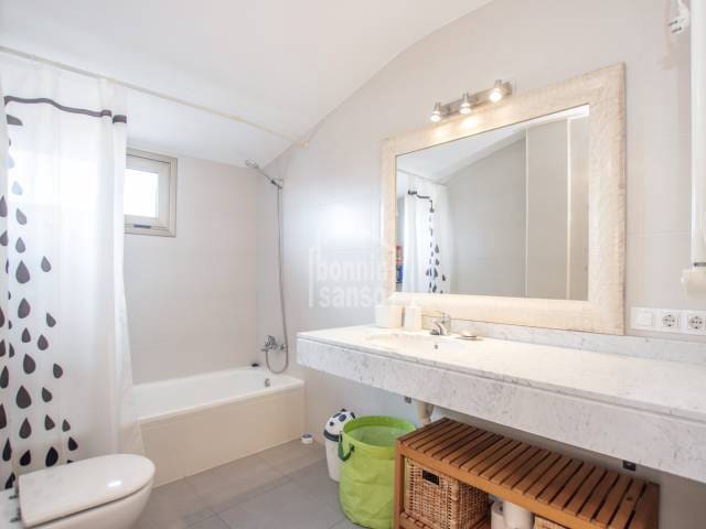 4 Zimmer Wohnung zu verkaufen in Mahón / Maó mit Pool - 472.900 € (Ref: 7435093)