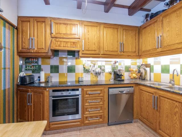 5 soverom Hus til salgs i Es Mercadal - € 495 000 (Ref: 7921531)