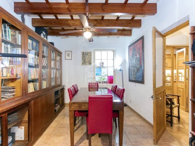 5 soveværelse Byhus til salg i Es Mercadal - € 495.000 (Ref: 7921531)