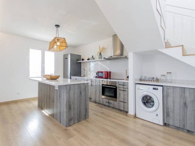 3 soverom Villa til salgs i Ciutadella de Menorca med svømmebasseng garasje - € 1 390 000 (Ref: 7945041)