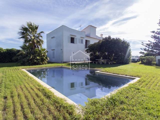 3 soverom Villa til salgs i Ciutadella de Menorca med svømmebasseng garasje - € 1 390 000 (Ref: 7945041)