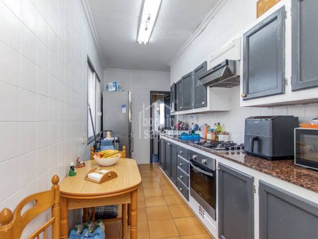 9 sovrum Takvåning till salu i Mahón / Maó - 555 000 € (Ref: 7957029)