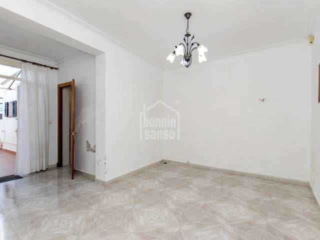 9 sovrum Takvåning till salu i Mahon / Mao - 555 000 € (Ref: 7957029)