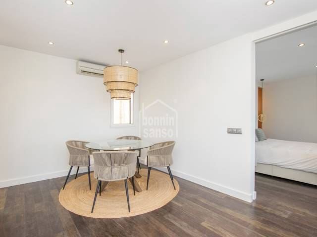 2 soveværelse Strandlejlighed til salg i Mahon / Mao - € 750.000 (Ref: 8093849)