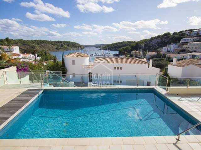 Chalet de 4 habitaciones en Es Mercadal en venta con piscina garaje - 1.200.000 € (Ref: 8207630)