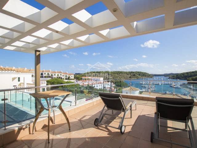 Chalet de 4 habitaciones en Es Mercadal en venta con piscina garaje - 1.200.000 € (Ref: 8207630)