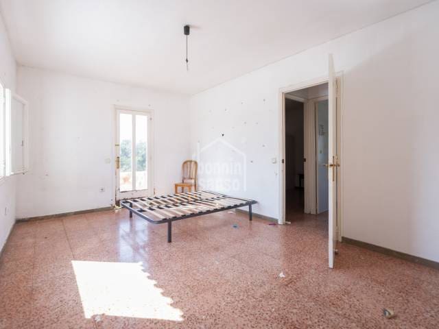 5 bedroom Villa for sale in Ciutadella, Ciutadella de Menorca - € 600,000 (Ref: 8243477)