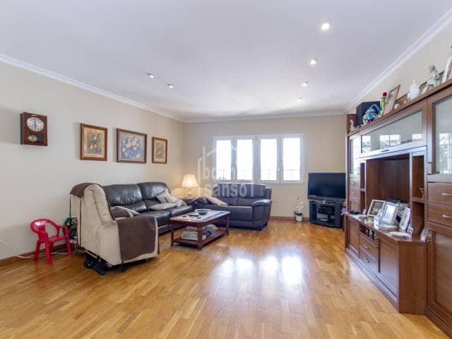 4 soverom Villa til salgs i Mahon / Mao med svømmebasseng garasje - € 690 000 (Ref: 8433714)