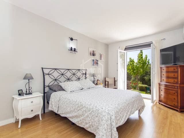 3 sovrum Villa till salu i Ciutadella de Menorca med pool garage - 1 050 000 € (Ref: 8542978)