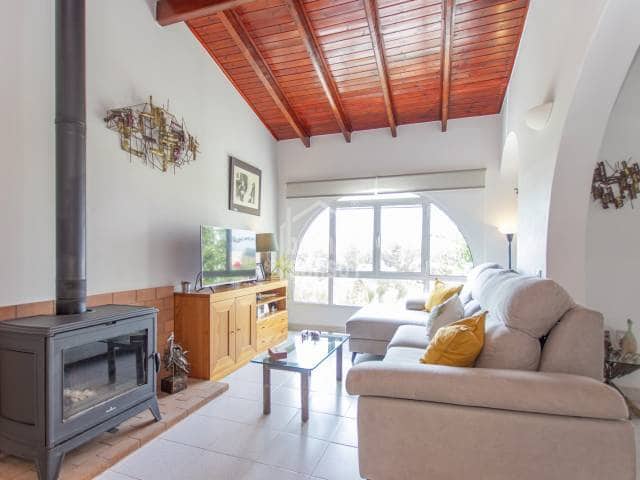 3 sovrum Villa till salu i Ciutadella de Menorca med pool garage - 1 050 000 € (Ref: 8542978)