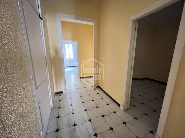 Flat for sale in Mahon / Mao - € 529,000 (Ref: 8568540)