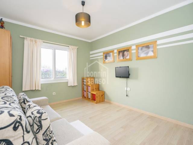 7 makuuhuone Huvila myytävänä paikassa Es Castell mukana uima-altaan - 980 000 € (Ref: 8646059)