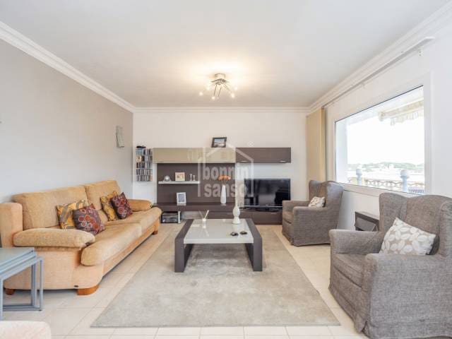 7 makuuhuone Huvila myytävänä paikassa Es Castell mukana uima-altaan - 980 000 € (Ref: 8646059)