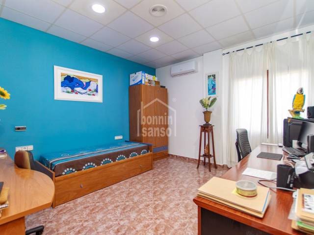 4 soveværelse Villa til salg i Alayor / Alaior med swimmingpool garage - € 990.000 (Ref: 8693201)