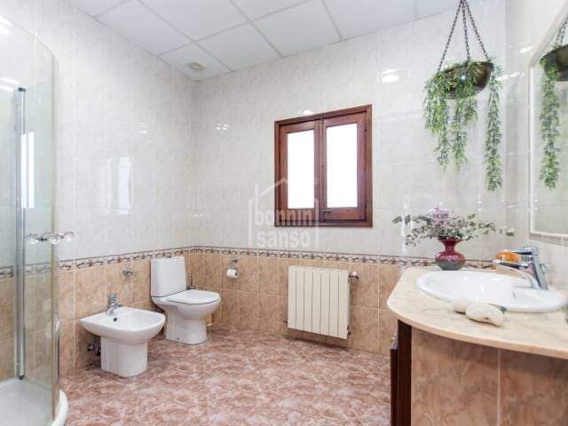 4 soveværelse Villa til salg i Alayor / Alaior med swimmingpool garage - € 990.000 (Ref: 8693201)