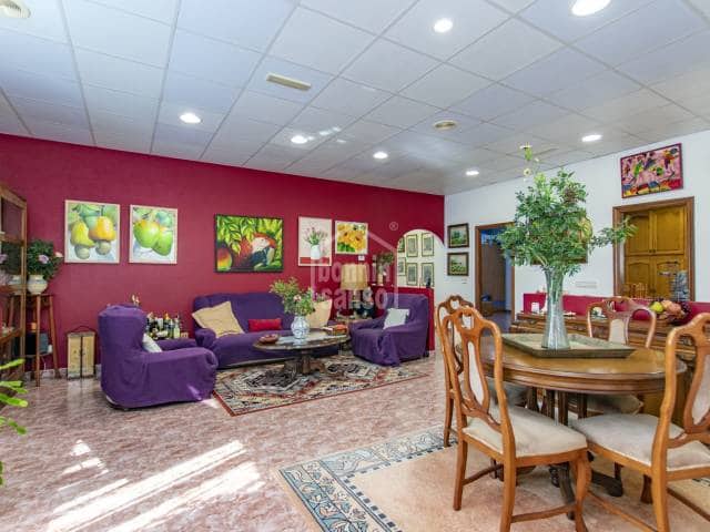 4 soveværelse Villa til salg i Alayor / Alaior med swimmingpool garage - € 990.000 (Ref: 8693201)