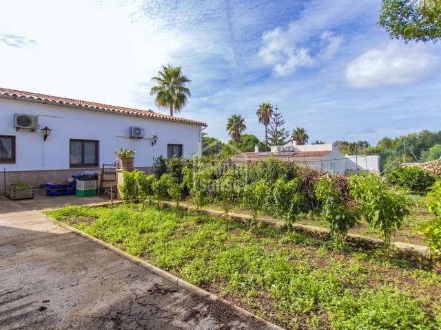 4 soveværelse Villa til salg i Alayor / Alaior med swimmingpool garage - € 990.000 (Ref: 8693201)