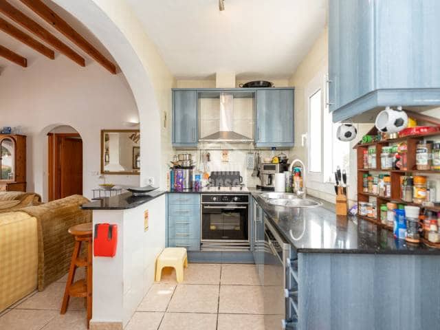 3 soveværelse Villa til salg i Mahon / Mao med swimmingpool - € 575.000 (Ref: 8844060)