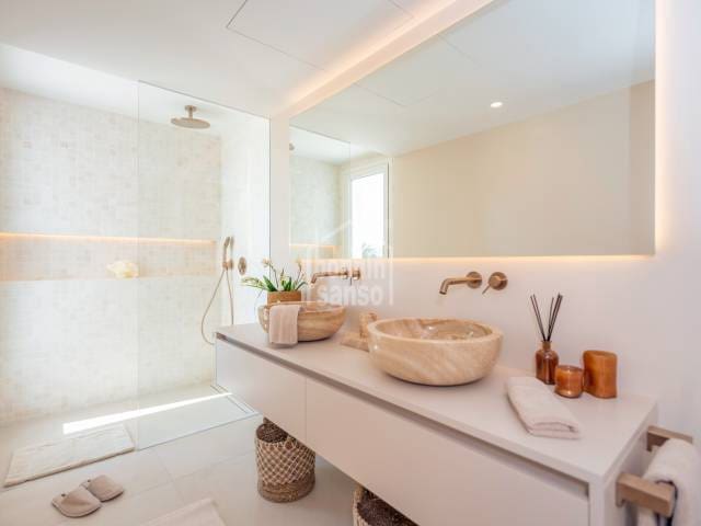 4 soverom Villa til salgs i San Luis / Sant Lluis med svømmebasseng garasje - € 2 250 000 (Ref: 8928378)