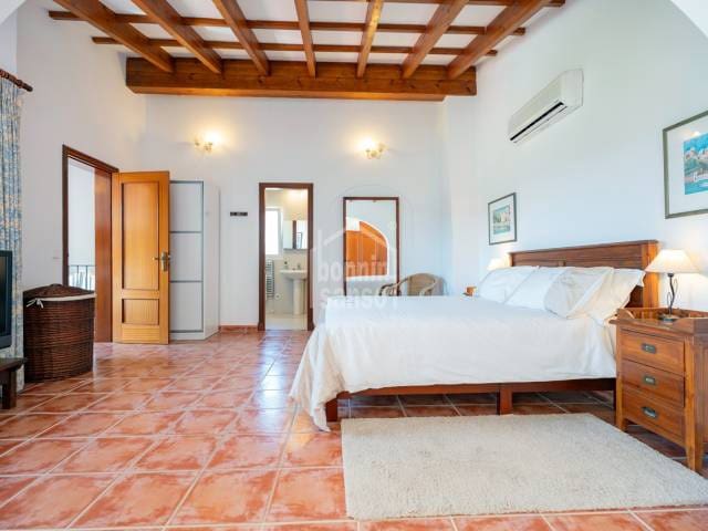 4 Zimmer Villa zu verkaufen in Es Mercadal mit Pool - 875.000 € (Ref: 8931388)