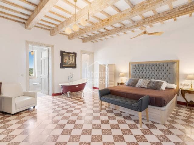 Ático de 5 habitaciones en Mahón / Maó en venta - 2.450.000 € (Ref: 8945289)