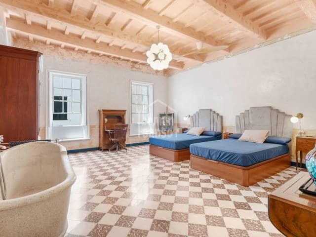 Ático de 5 habitaciones en Mahón / Maó en venta - 2.450.000 € (Ref: 8945289)