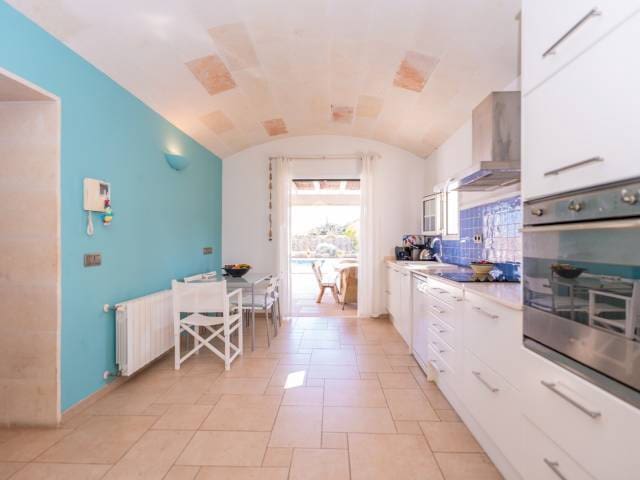 4 chambre Villa/Maison à vendre à Mahón / Maó avec piscine garage - 790 000 € (Ref: 8952371)