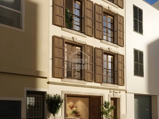 9 slaapkamer Flat te koop in Mahón / Maó - € 850.000 (Ref: 8981323)