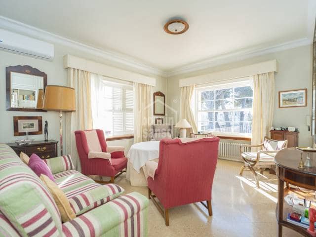 4 soveværelse Villa til salg i Mahon / Mao med swimmingpool garage - € 1.500.000 (Ref: 9000174)