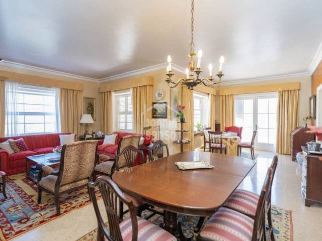 4 soveværelse Villa til salg i Mahón / Maó med swimmingpool garage - € 1.500.000 (Ref: 9000174)