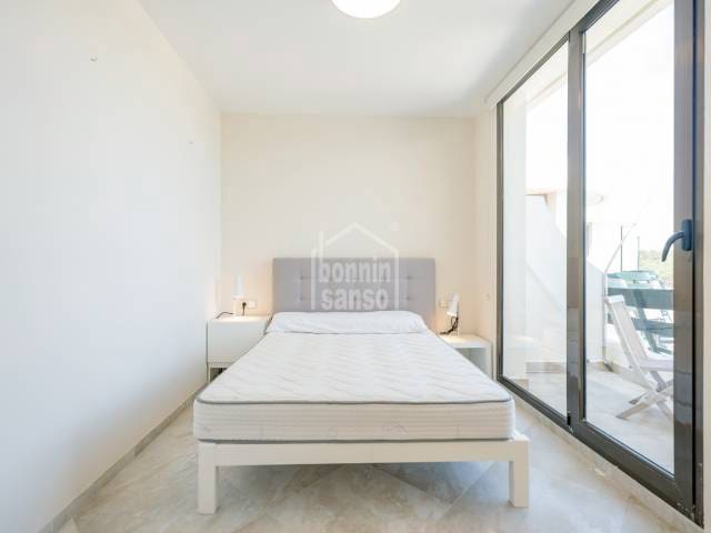 3 camera da letto Appartamento sulla Spiaggia in vendita in Es Mercadal con piscina garage - 505.000 € (Rif: 9016729)