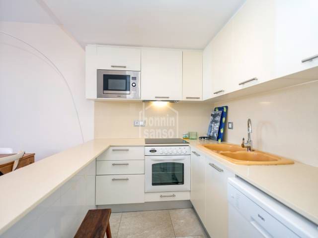 3 camera da letto Appartamento sulla Spiaggia in vendita in Es Mercadal con piscina garage - 505.000 € (Rif: 9016729)