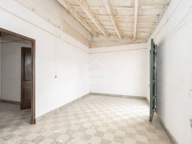 4 soveværelse Penthouse til salg i Mahón / Maó med swimmingpool - € 550.000 (Ref: 9059843)