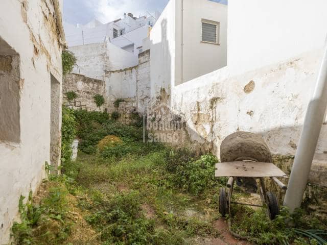 4 soveværelse Penthouse til salg i Mahon / Mao med swimmingpool - € 550.000 (Ref: 9059843)