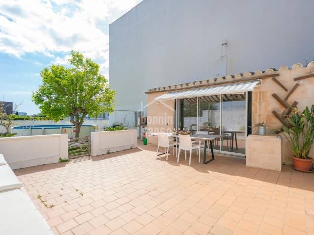 3 makuuhuone Kattohuoneisto myytävänä paikassa Mahon / Mao - 560 000 € (Ref: 9080701)