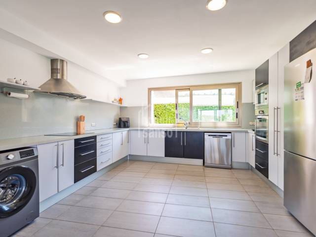 4 chambre Villa/Maison à vendre à Mahón / Maó avec piscine garage - 1 400 000 € (Ref: 9115533)